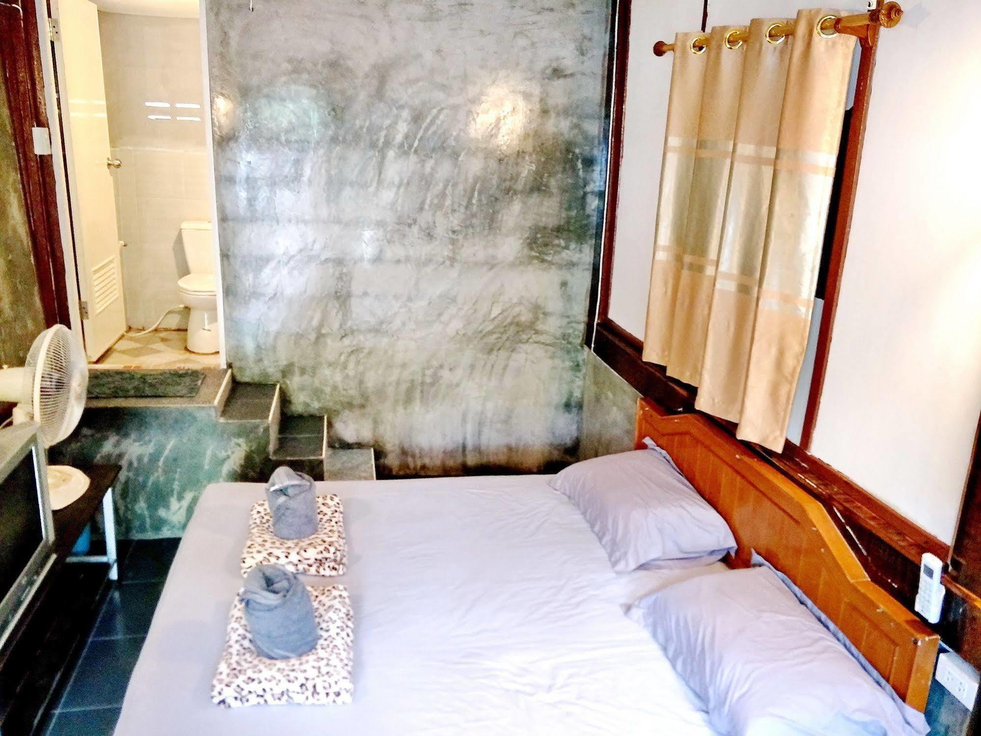 Tuk Tuk Guesthouse Koh Chang Extérieur photo